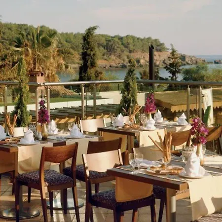 Riva Club - N فندق 4*
