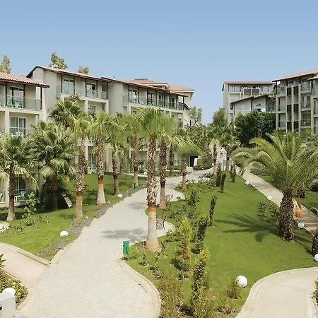 Riva Club - N فندق 4*